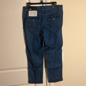 White House Black Market Straight Crop Mid-Rise Denim Pants. Size 10. NWT.
